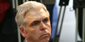DE CE TREBUIE SĂ DEMISIONEZE PREȘEDINTA CCR?