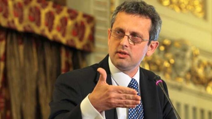 Valentin Lazea, la Gold FM: „Capacitatea statului de a se împrumuta în prezent stă în dreptul său de a taxa în viitor”