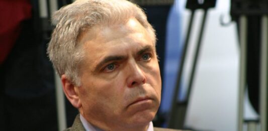 A FI “PRO-EUROPEAN” NU AR TREBUI SĂ ÎNSEMNE A FI “ANTI-DEMOCRAT”