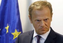 Donald Tusk avertizează europenii cu privire la vaccinurile rusești și chinezești