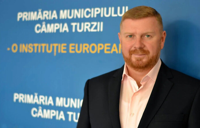 Dorin Nicolae Lojigan:”Situaţia comunităţii s-a îmbunătăţit de când au venit militarii americani în zonă. Însă şi preţurile imobiliarelor au crescut.”