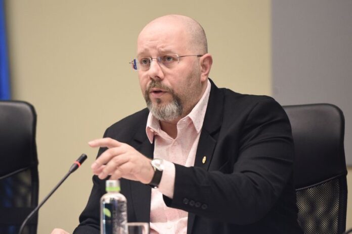 Bădulescu atenţionează Primăria Capitalei