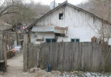 Ponderea populației în risc de sărăcie