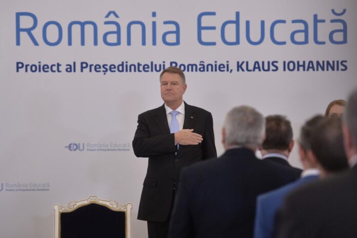 Critici dure la adresa președintelui Iohannis și a proiectului „România educată„