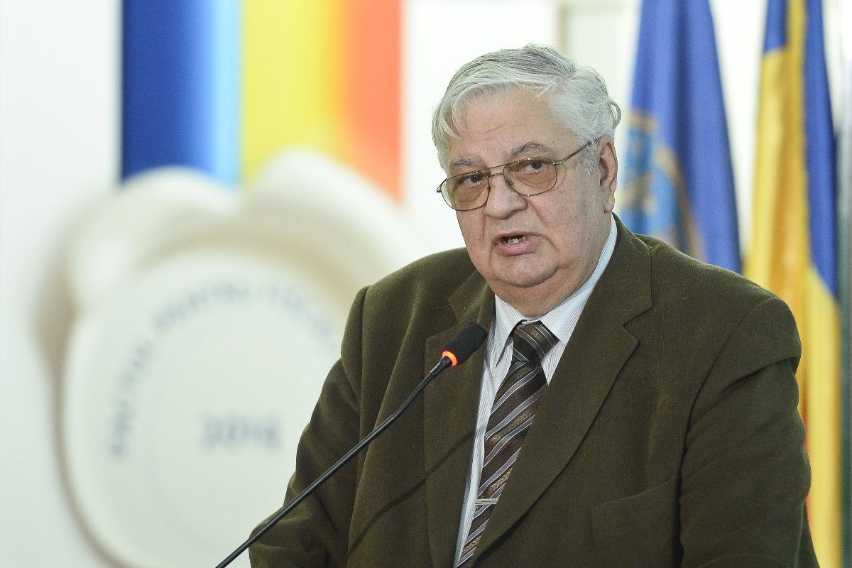 Mircea Coșea: „România este vândută și împrumutată, suntem în pragul de a o pierde” - Solid News