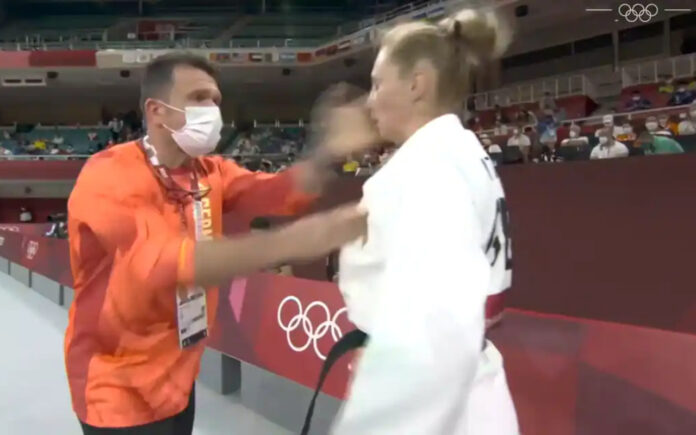 VIDEO O metodă neobișnuită de încurajare la Jocurile Olimpice