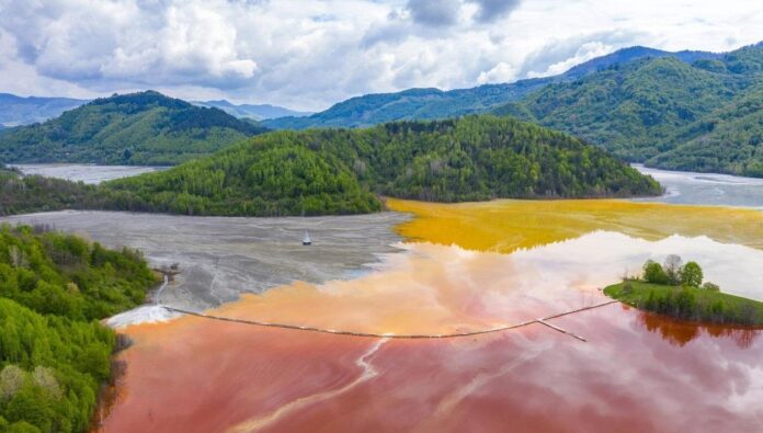 Ce presupune operațiunea ”trădarea Roșiei Montane”?