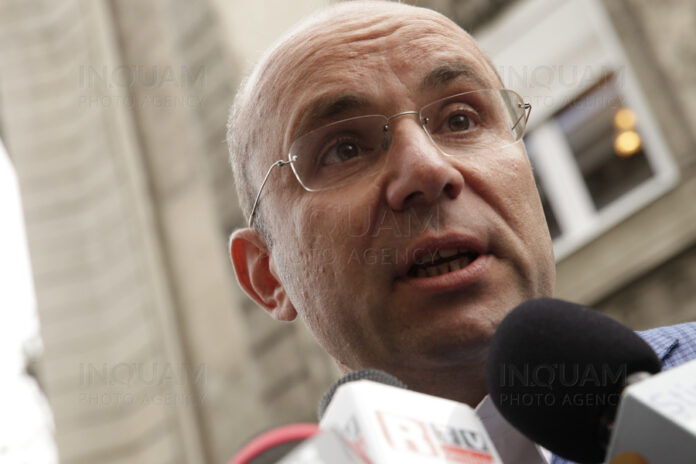 Anunțul integral al candidaturii lui Cozmin Gușă la primăria capitalei! Printre prioritățile noului candidat susținut de AUR se află prosperitatea bucureștenilor, redarea demnității presei și consolidarea mișcării suveraniste în România