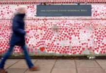 Marea Britanie este ‘mai aproape de sfârșitul pandemiei de Covid decât orice țară din emisfera nordică’