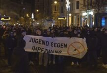 Poporul german se RIDICĂ împotriva Dictaturii COVID: „Cele mai mari proteste din istorie. O IMENSITATE” – Guvernul este Speriat
