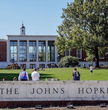 Booking – 700 de noi locuri de muncă în Sectorul 4