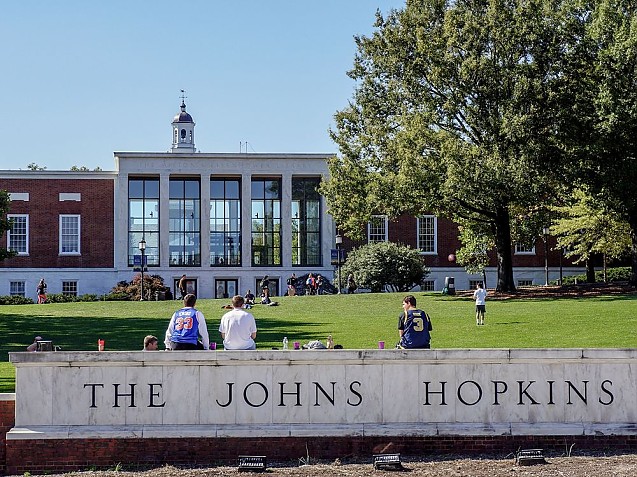 Noile cercetări de la Universitatea Johns Hopkins arată că lockdown-urile în timpul pandemiei nu au redus numărul de decese: I-am expus pe cei vulnerabili și i-am protejat pe tinerii înstăriți