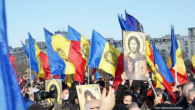 VICTORIE a societății civile românești! Guvernul a renunțat la atributul Certificatului verde