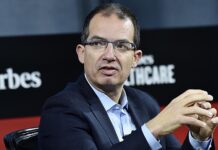 Forbes: Compania Moderna se prăbușește