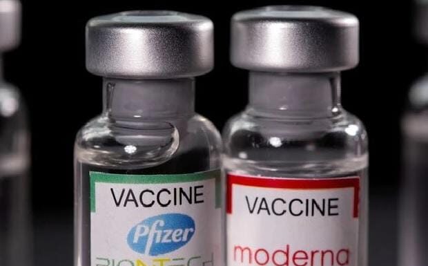 TEATRU POLITIC PENTRU PROȘTI! Se joacă simultan în capitalele lumii. La București a fost “VINOVATUL DE SERVICIU”.