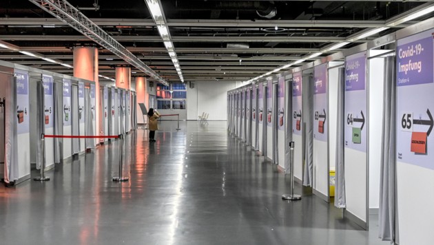 Vaccinarea Obligatorie a EȘUAT: Cetățenii REZISTĂ în fața Terorii