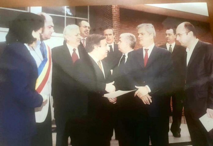 Secretarul general ONU, ANTONIO GUTERRES, acum 20 de ani în România! Fotbal cu Hrebe în poartă și Năstase în rol de Bölöni