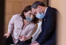 Ministresa Roxana Mărăcineanu, maxistresa pe capul lui Emmanuel Macron
