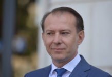 Lumea e la un pas de un război devastator, iar CÎȚU face „călătorie de plăcere cu alai” în SUA și CIUCĂ a întocmit „lista neagră” a presei ce nu acceptă propaganda