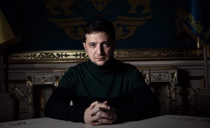 Problemele lui Zelenski: Unii susținători își schimbă discursul