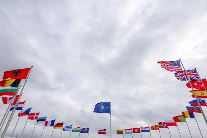 Mitul legendarului articol 5 din Tratatul NATO: „Suntem pe teren minat!”