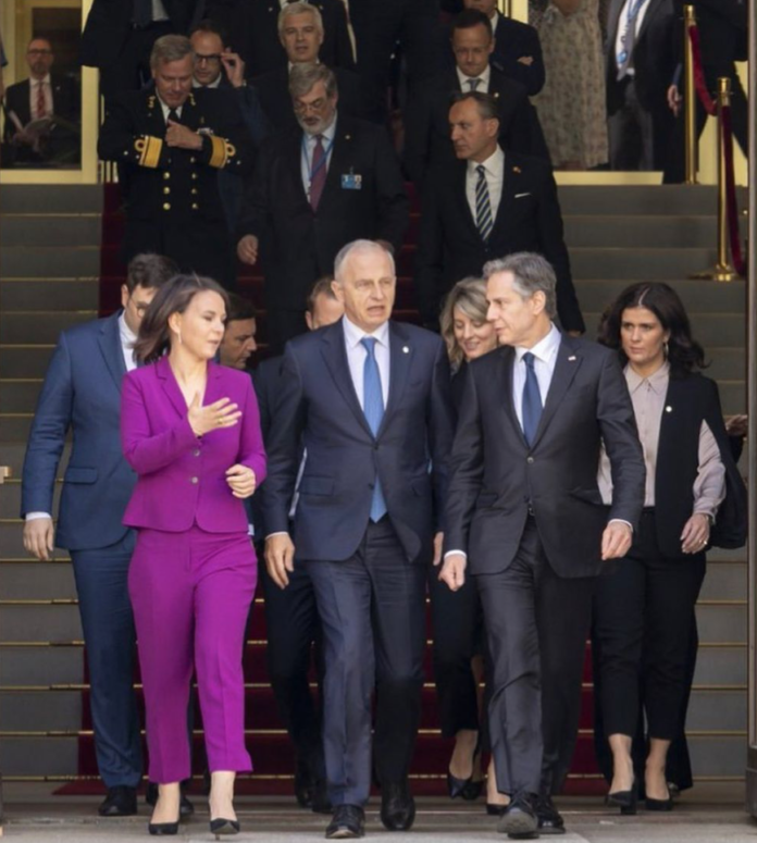 Cozmin Gușă: “Așa arată un candidat la prezidențialele din 2024 susținut de către SUA!”