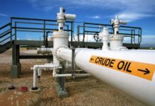 Prețul barilului explodează/ Trei țări europene, scutite de embargoul impus petrolului rusesc
