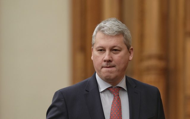 Cum explică Predoiu eliminarea sancționării disciplinare a judecătorilor pentru nerespectarea deciziilor Curții Constituționale