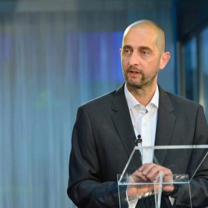 Dragos Damian spune că pensiile românilor sunt în pericol: Bomba cu ceas vine de la străinii care muncesc în România