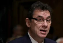 Bourla dă bir cu fugiții – contractele Pfizer anchetate