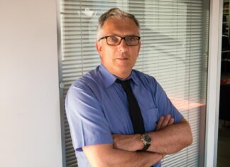 Guy Mettan: Informația este ca un fir de apă pură și își face loc înspre oceanul adevărului