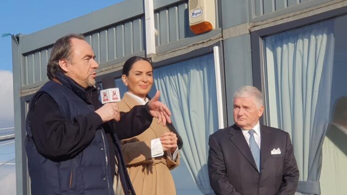 ”Au venit americanii la Cluj”. Fostul ambasador SUA în România, Adrian Zuckerman, a vizitat MEGA șantierul Transilvania Smart City – FOTO