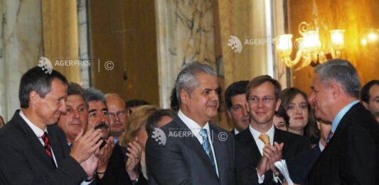 Editorial Cornel Dinu. Doar reflecții „globalizate” la sfârșit de an 2022. Poate și de „omenie”… De la învingătorul Messi la perdantul Mbappe, înjugați împreună la PSG