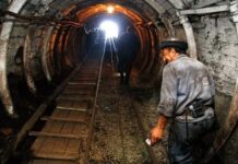 Țara în care se construiesc mine de cărbune și țara în care se închid minele de cărbune