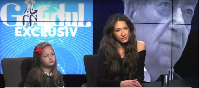 EXCLUSIV VIDEO | Cântăreața Ioana Dichiseanu, în duet fado de senzație, cu fiica sa, la Gândul. “Anastasia îmi știe tot repertoriul și cântă textele”