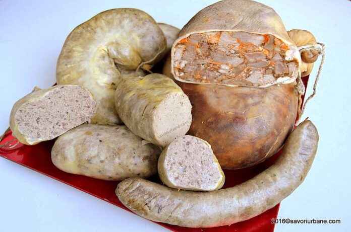 Pe Aeroportul din Seul, unui parlamentar liberal i s-au confiscat caltaboșii și toba din bagaj