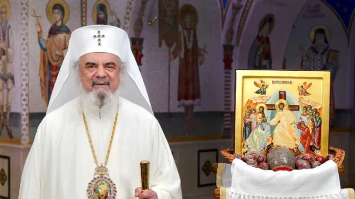 Patriarhul Daniel, mesaj de Crăciun: „Să arătăm iubire față de toți oamenii, dar mai ales faţă de cei care suferă din cauza războiului”