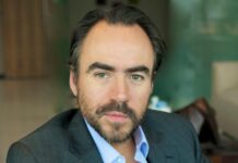 Precizările lui Bobby Păunescu legate de atacurile împotriva sa de către “Statul paralel” și fantoma “ biroului Anti – American”, atacuri orchestrate de membrii și colaboratorii organizațiilor mai sus menționate
