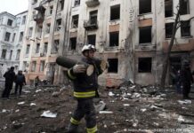 În timp ce cancelarul se pozează cu șemineul de la Casa Albă, 69% dintre nemți cred că situația lor se va deteriora și mai mult