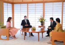 Președintele devine tot mai irelevant. Năstase: „Vizita lui Iohannis în Japonia a fost inutilă”