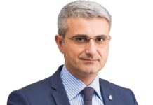 Turcescu: Dacă Geoană e susținut de SUA, e clar că Ciucă e favoritul Bruxelles-ului. Ciolacu are o campanie slabă, “multi-consilierea” îi dăunează mult. Șoșoacă e singurul candidat care produce emoție