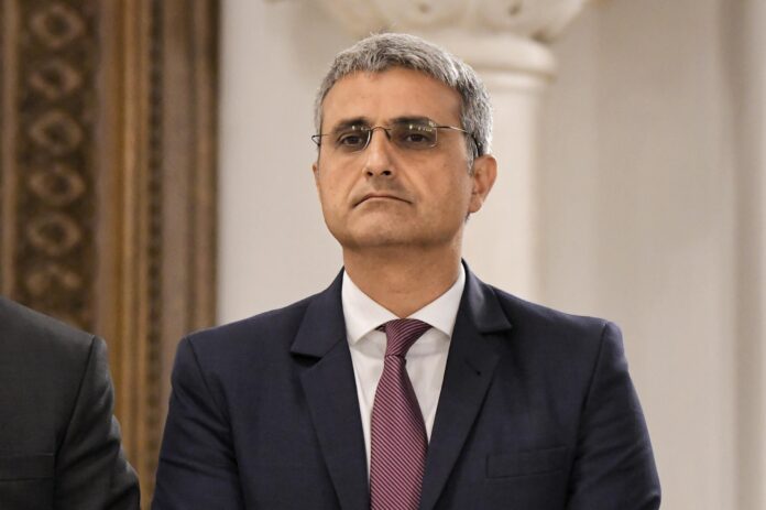 Robert Turcescu, detalii despre cartea sa și atacurile celor nemulțumiți de expunerea adevărului despre lovitura de stat din decembrie 2024