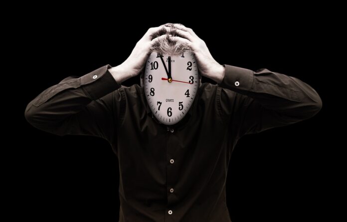 <strong>Gușă: Capitaliștii români îmbătrânesc în mod neproductiv. Scoși din joc de către Factorul Extern, întemnițați sau intimidați, nu-și mai pot folosi expertiza sau capitalul în folos național!</strong>