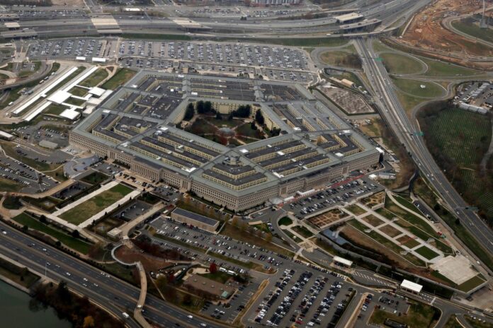 Pentagonul vrea să trimită trupe militare în Ucraina, arată o serie de documente clasificate