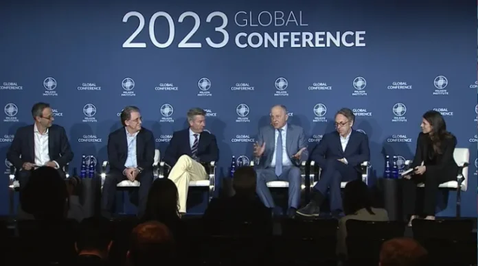 LUX ȘI OPULENȚĂ: GEOANĂ, ACASĂ LA VÎNTU AL AMERICII