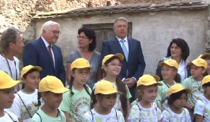 Replici halucinante marca Iohannis la Sibiu! Carmen, Klaus și România Paralelă cu Educația
