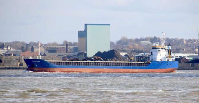 Exporturile de petrol ale Rusiei au ajuns la cel mai ridicat nivel de la începutul invaziei din Ucraina. Cum inundă țițeiul rusesc piețele din Europa, în ciuda sancțiunilor