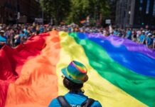 CEDO obligă statul român să adopte o legislație prin care să recunoască cuplurile de același sex!