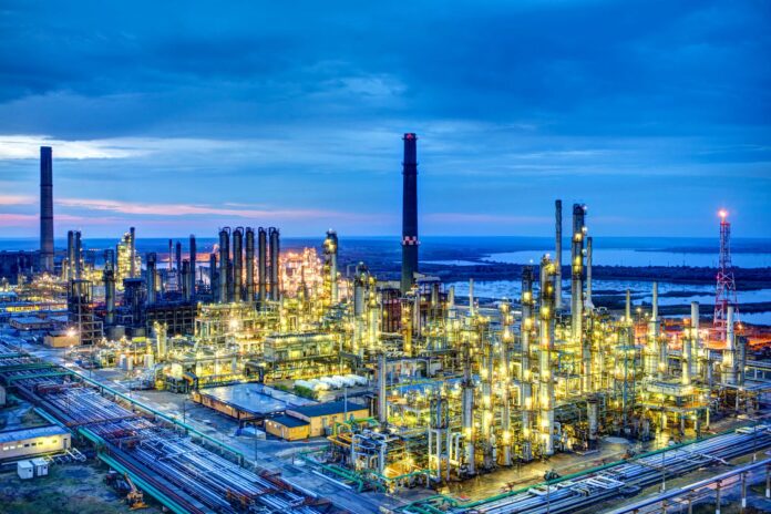 Dian Popescu: Dintre cele 10 rafinării închise la nivelul Uniunii Europene în ultimii 30 de ani, 6 au fost românești!