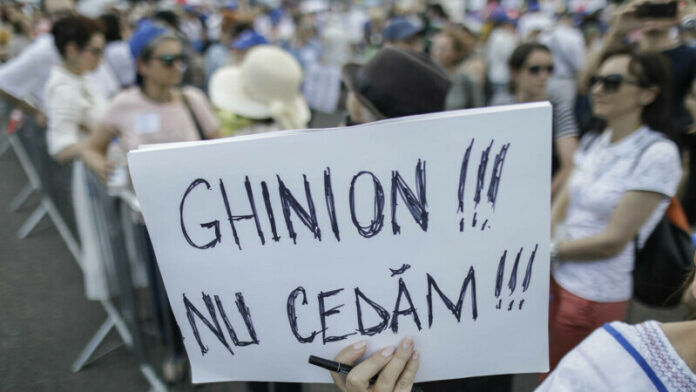 Popa: Greva profesorilor l-a pus jos pe Iohannis, deși el spera să profite de ea. Vestea bună e că românii reînvață să protesteze!